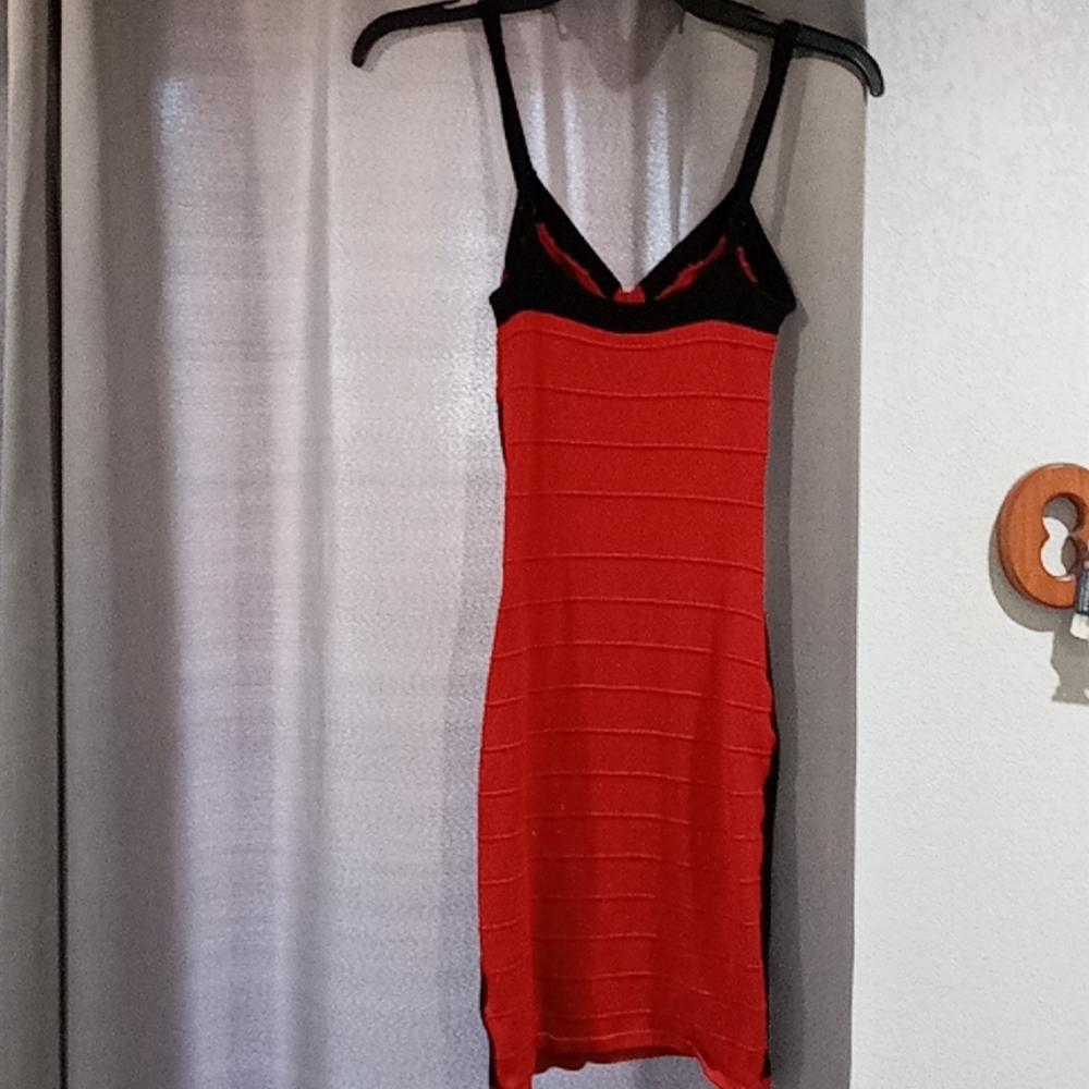 Dress - Picture 2 of 2